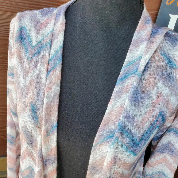 NWT Amelia James Size Medium M Pastel Chevron Duster Cardigan - Picture 6 of 12